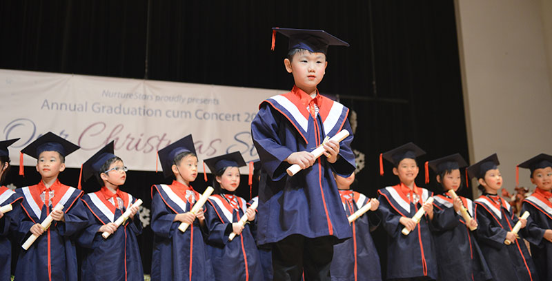 A-proud-and-memorable-day-for-all-the-K2-graduates-on-stage_banner